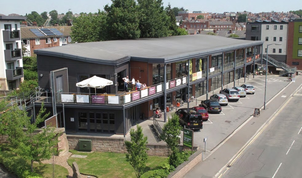 131 Chatsworth Rd, Chesterfield à louer - Photo du bâtiment - Image 3 de 13