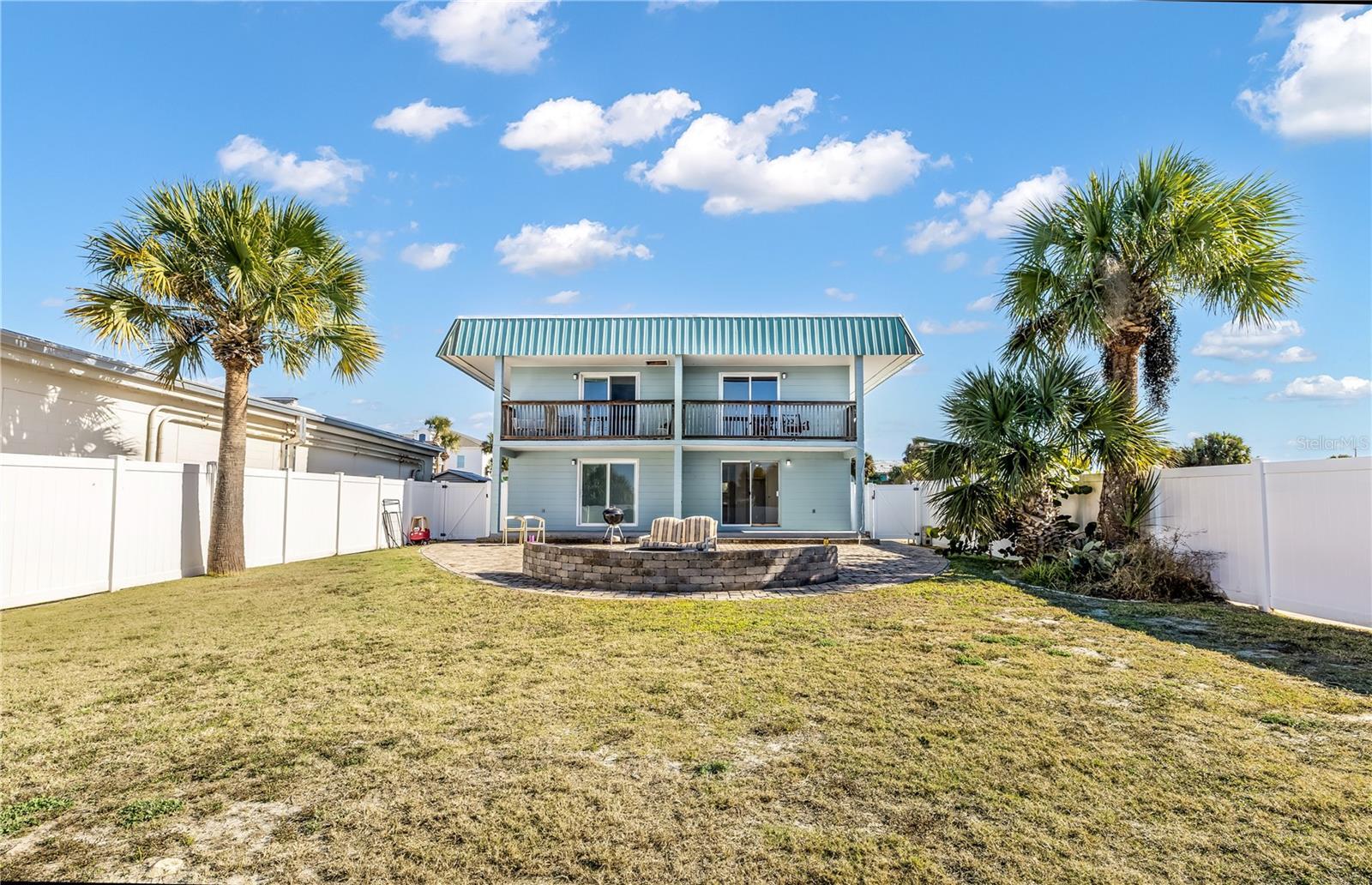 212 S Daytona Ave, Flagler Beach, FL à louer Photo du bâtiment- Image 1 de 14