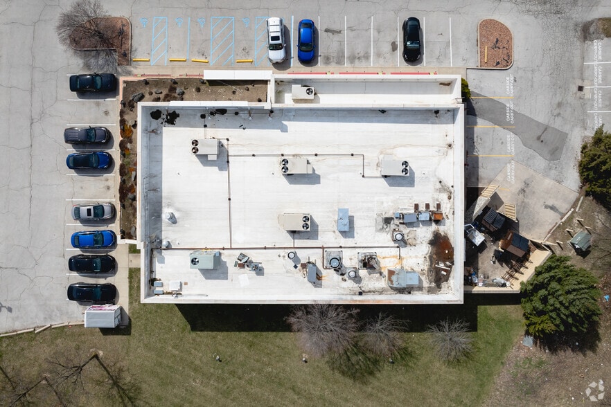 3405 Briarfield Blvd, Maumee, OH à vendre - Photo du bâtiment - Image 2 de 5