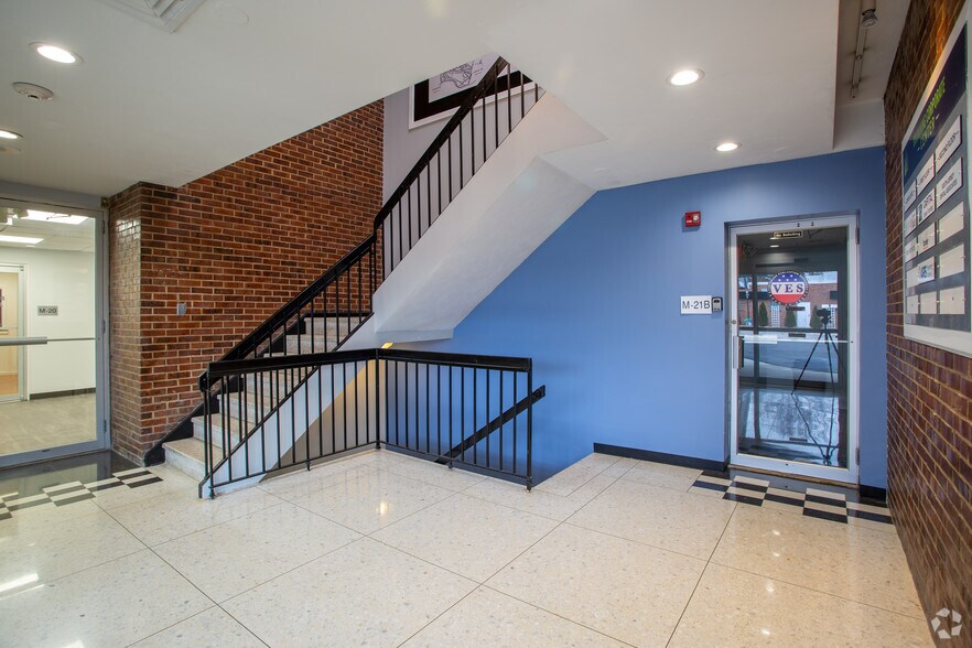 6650 Browning Rd, Pennsauken, NJ à louer - Hall d’entrée - Image 3 de 14