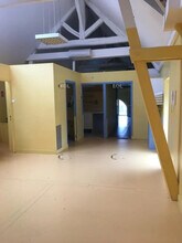 Bureau dans Chennevières-lès-Louvres à louer Photo du bâtiment- Image 2 de 2