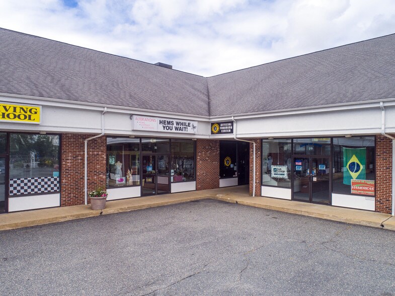 11 Enterprise Rd, Hyannis, MA à louer - Photo intérieure - Image 3 de 21