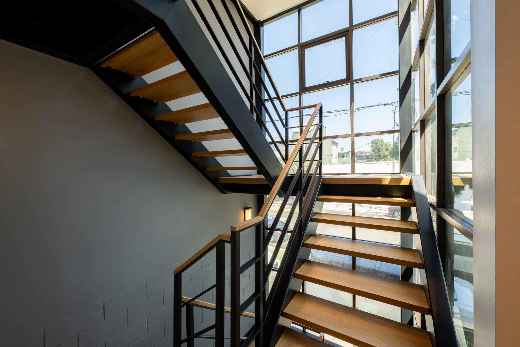 2218 Main St, Santa Monica, CA for lease Interior Photo- Image 1 of 5