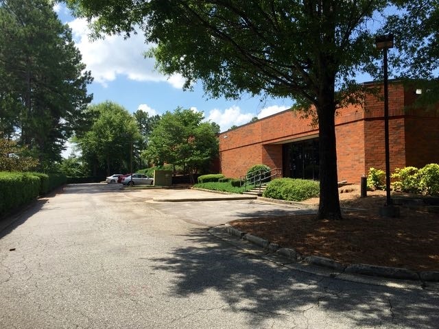 211 Prime Pt, Peachtree City, GA for lease Primary Photo- Image 1 of 9