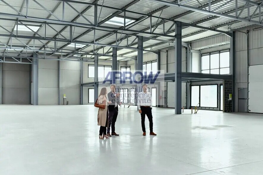 Flex dans Saint-Aignan-Grandlieu à louer - Photo du bâtiment - Image 1 de 2