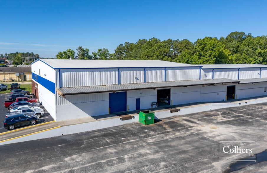 7167 Cross County Rd, North Charleston, SC for lease - Building Photo - Image 1 of 15