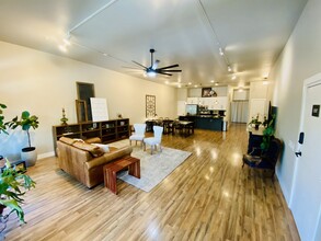 967 Academy, New Braunfels, TX for lease Interior Photo- Image 1 of 11