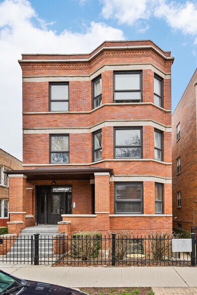 3247 S Emerald Ave, Chicago, IL à vendre - Photo du bâtiment - Image 2 de 16