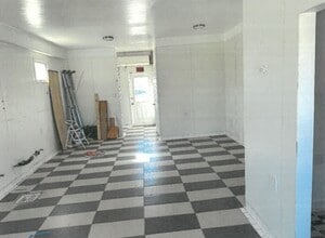 945 N Azusa Ave, Azusa, CA à vendre Photo intérieure- Image 2 de 3