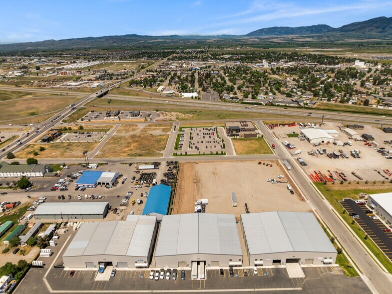 209 Yukon Ln, Belgrade, MT à louer - Photo du bâtiment - Image 2 de 18