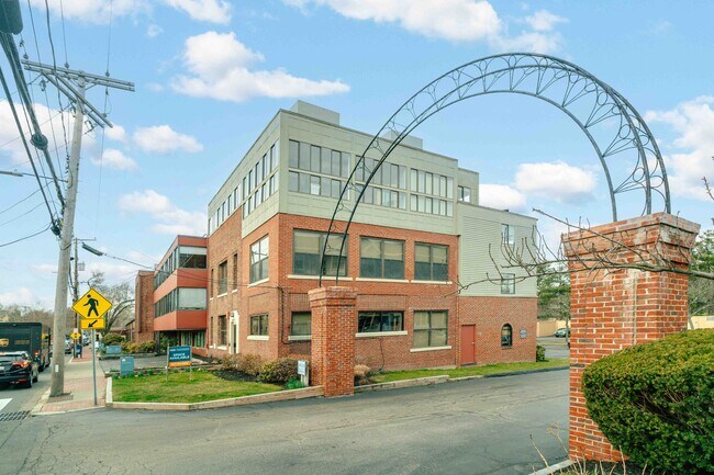 Plus de détails pour 80-96 Sherman St, Cambridge, MA - Bureau, Local d'activités à louer