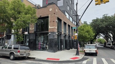 307-311 Grand St, Brooklyn, NY for lease Building Photo- Image 1 of 8