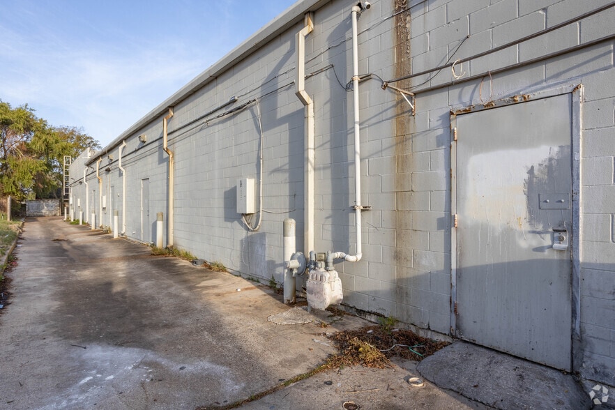 15948 Post Oak Rd, Houston, TX for sale - Building Photo - Image 3 of 7