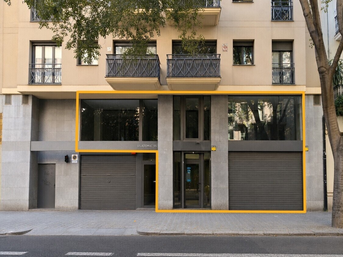 Retail in Barcelona, Barcelona for lease Interior Photo- Image 1 of 32