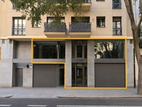 Retail in Barcelona, Barcelona for lease Interior Photo- Image 1 of 32