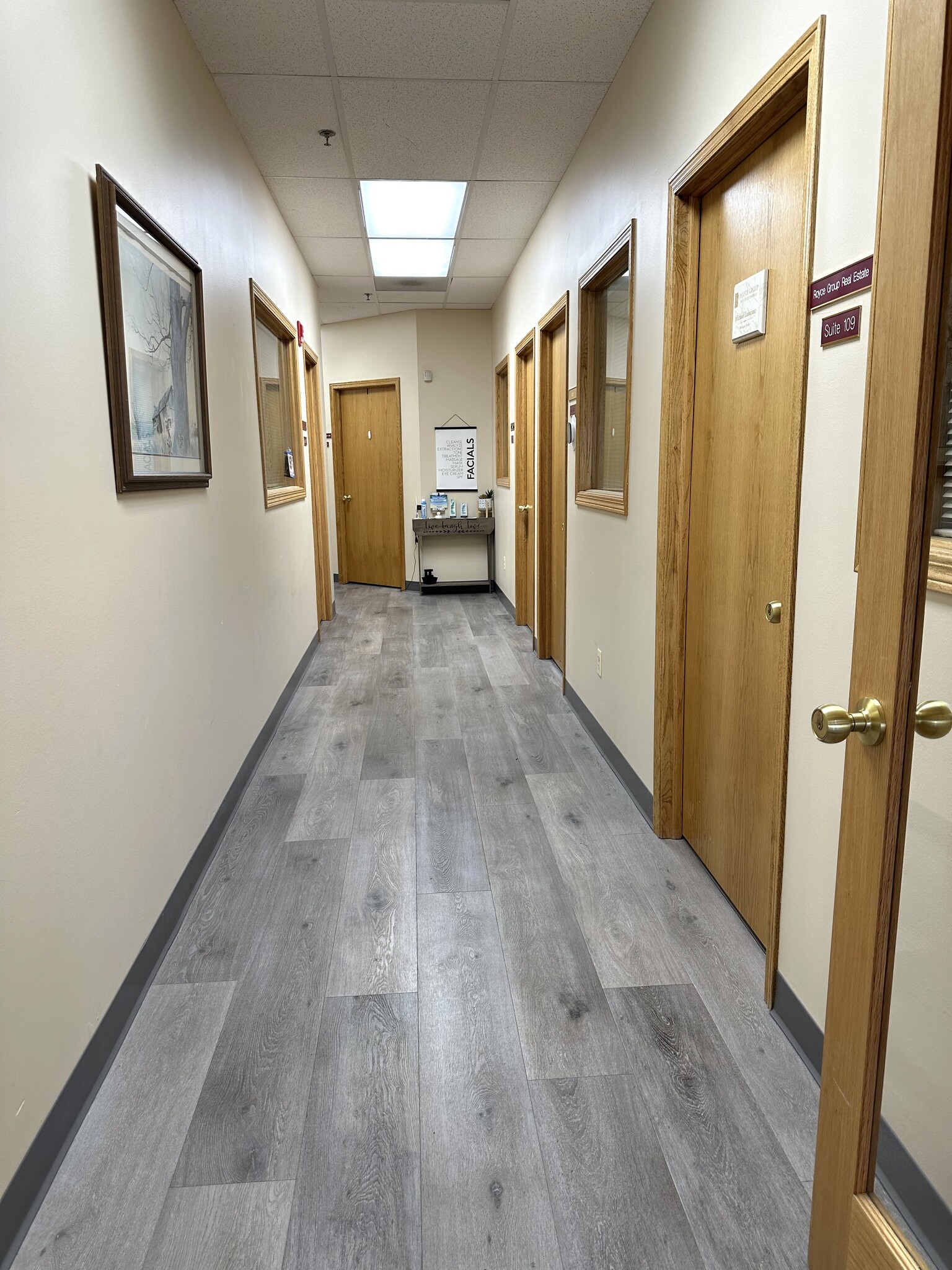 1020 Cedar Ave, St Charles, IL for lease Interior Photo- Image 1 of 3