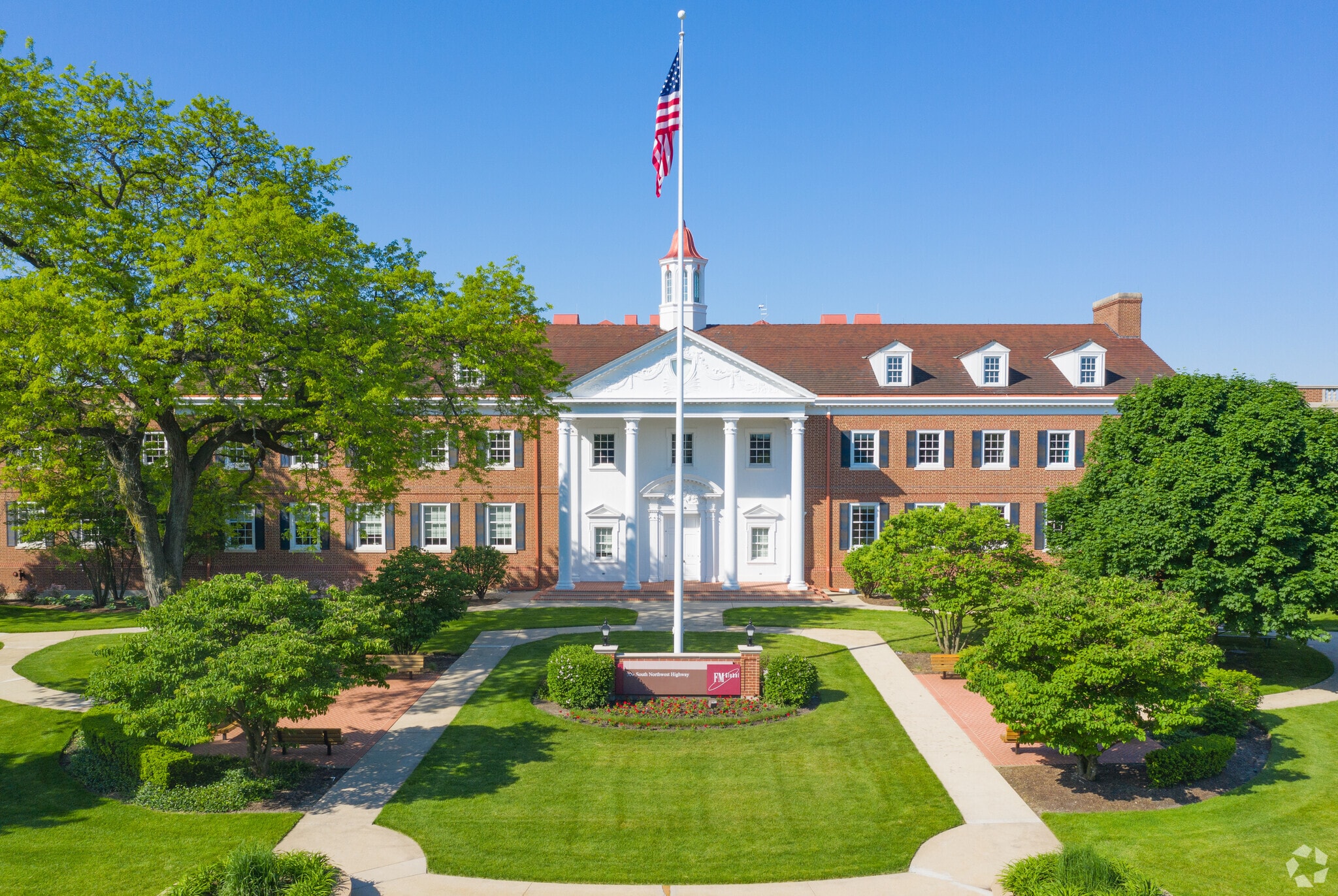 300 S Northwest Hwy, Park Ridge, IL for lease Building Photo- Image 1 of 6