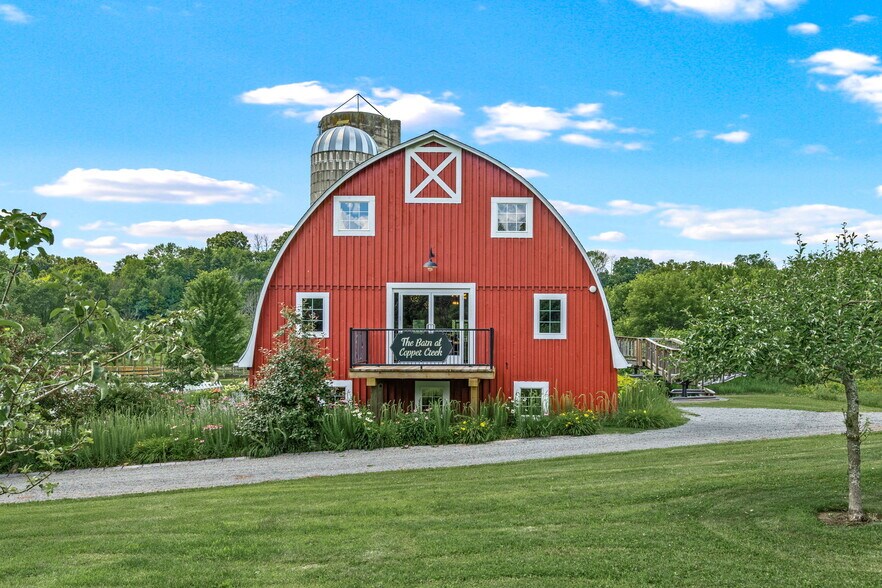N7681 500th St, Menomonie, WI à vendre - Photo du bâtiment - Image 3 de 59