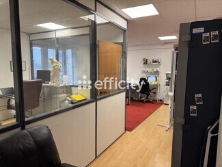 Plus de détails pour Bureau à vendre