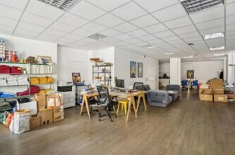68 Rue D'Hauteville, Paris for lease Interior Photo- Image 2 of 6