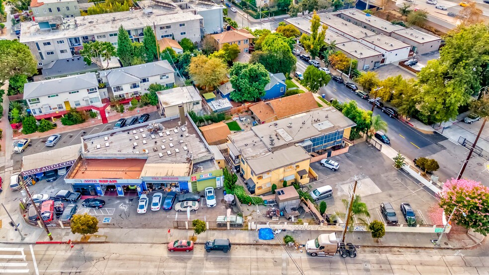 Silver Lake Retail & Multi-Family portfolio of 2 properties for sale on LoopNet.ca - Building Photo - Image 1 of 18