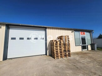 Plus de détails pour 4 Za Les Quatre Vies, Frontonas - Local d'activités à louer