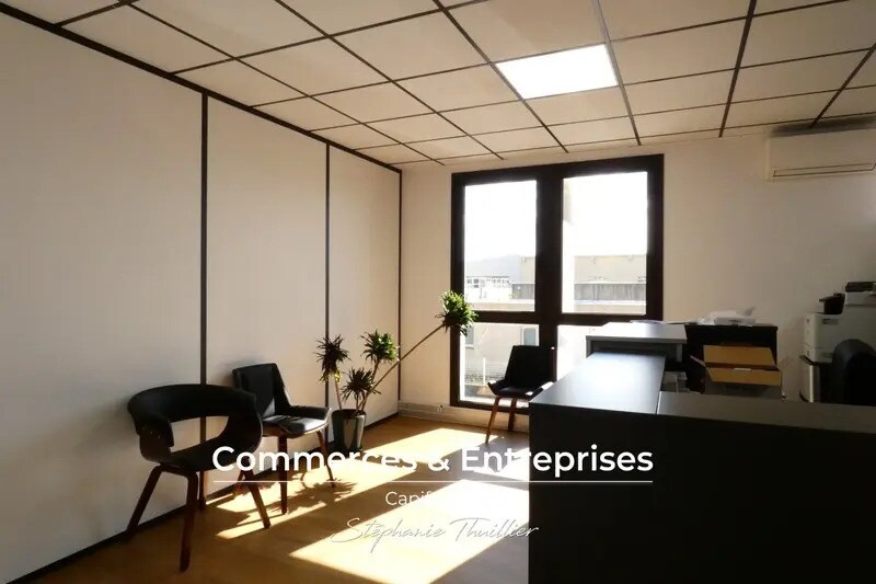 Office in Aix-en-Provence for lease - Building Photo - Image 3 of 12