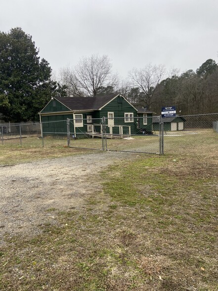 2230 Old Springville Rd, Center Point, AL for sale - Building Photo - Image 1 of 11