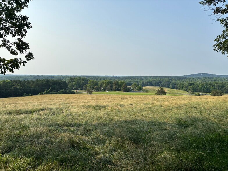 201 Gibson Rd, Easley, SC for sale - Building Photo - Image 1 of 1