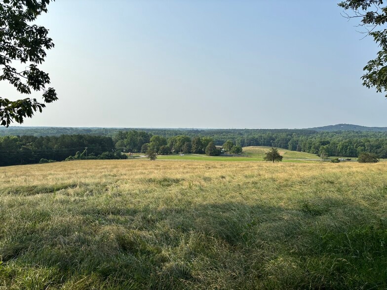 201 Gibson Rd, Easley, SC à vendre - Photo du bâtiment - Image 1 de 1