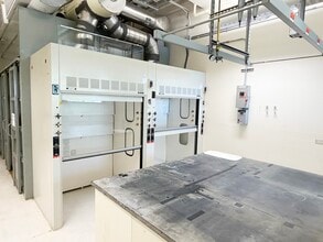 2600 Hilltop Dr, Richmond, CA for lease Interior Photo- Image 2 of 9