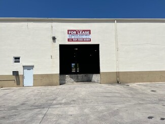 Plus de détails pour 1982 Avenue L, Riviera Beach, FL - Industriel à louer