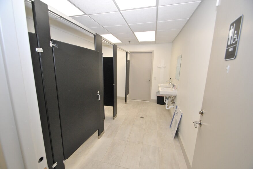 10 Allen St, Toms River, NJ for lease - Interior Photo - Image 3 of 8