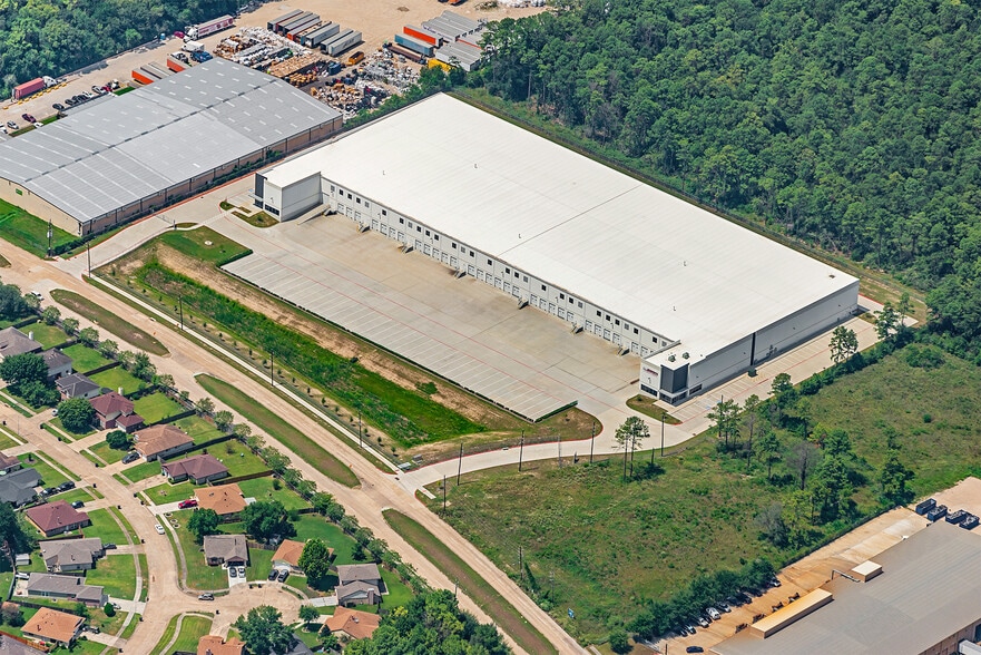 6415 Rankin Rd, Humble, TX for lease - Building Photo - Image 3 of 4