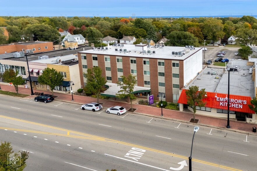 2661 & 2671 Sheridan Rd portfolio of 2 properties for sale on LoopNet.ca - Building Photo - Image 2 of 11