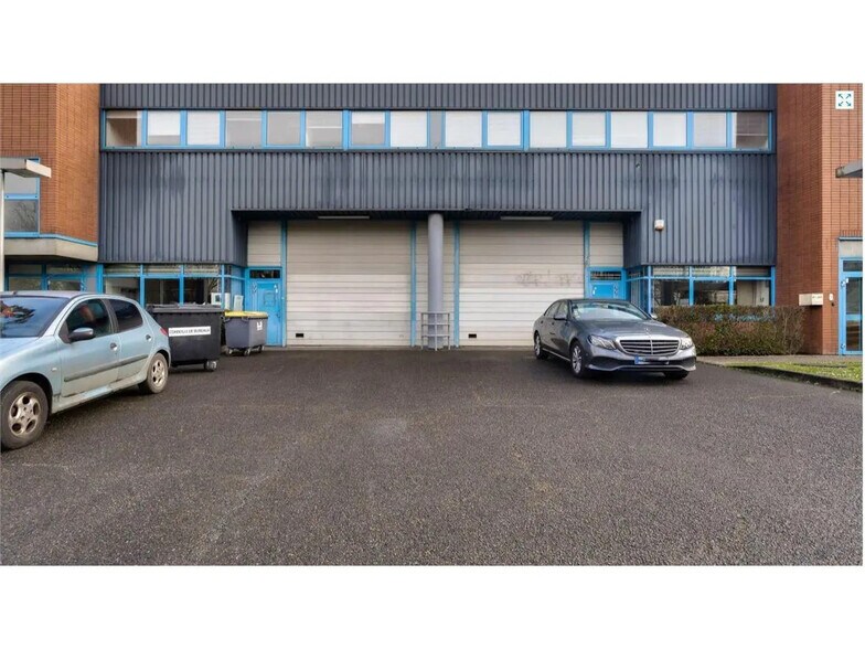 Flex dans Villepinte à louer - Photo du bâtiment - Image 3 de 9