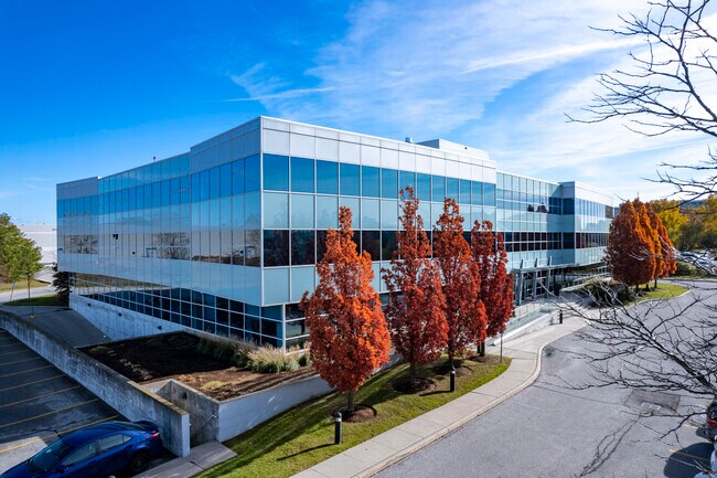 More details for 120 E Beaver Creek Rd, Richmond Hill, ON - Office for Lease