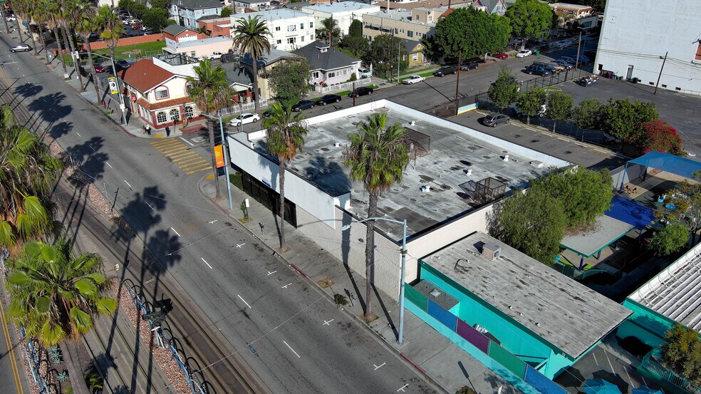 850 Long Beach Blvd, Long Beach, CA à vendre - Photo du bâtiment - Image 2 de 5