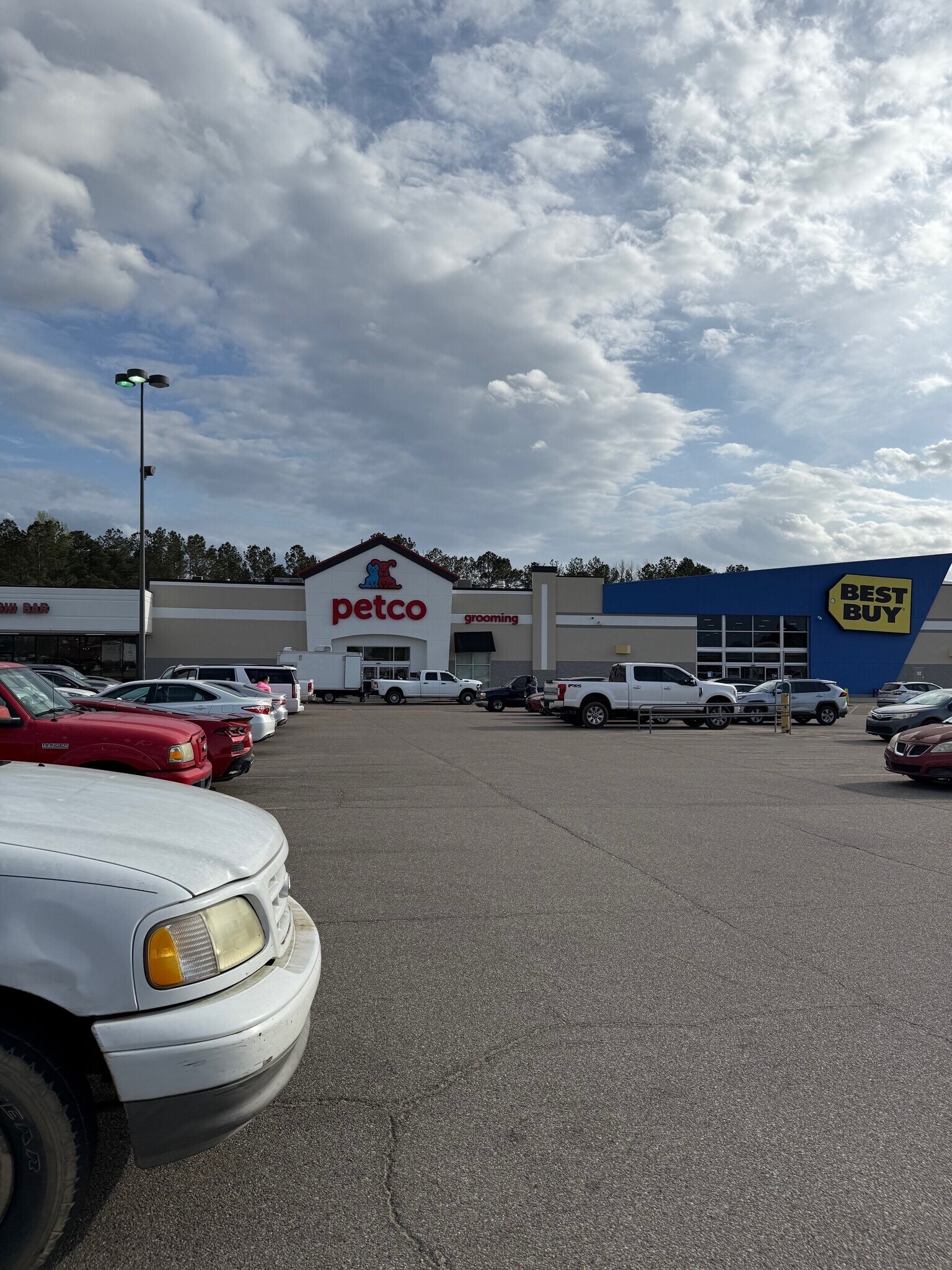 4600 Hardy St, Hattiesburg, MS à louer Photo du bâtiment- Image 1 de 8