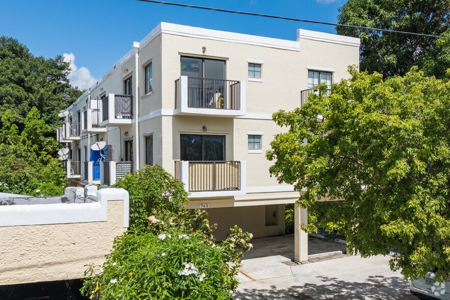 763 SW 5th St, Miami, FL for sale - Building Photo - Image 1 of 14