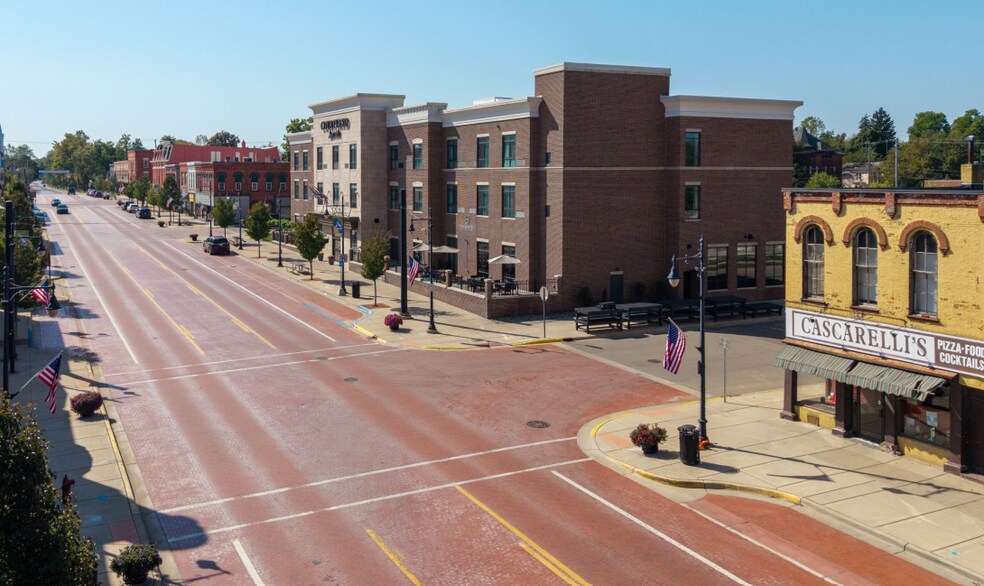 200 S Superior St, Albion, MI à vendre - Photo du bâtiment - Image 2 de 14