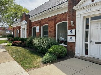 Plus de détails pour 776-784 Busse Hwy, Park Ridge, IL - Bureau à vendre
