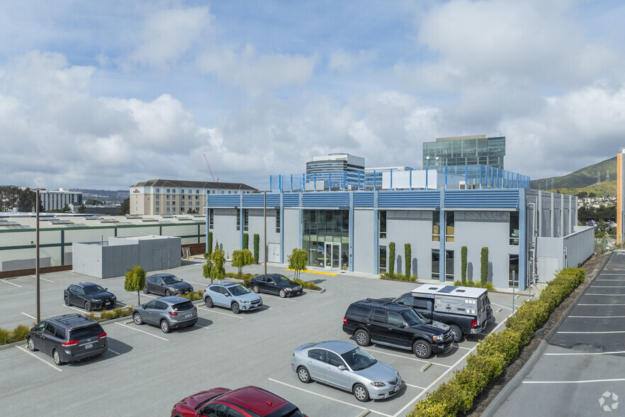 425 Eccles Ave, South San Francisco, CA for lease - Building Photo - Image 1 of 11