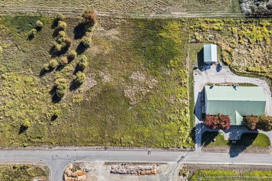 XX2 7th St, Chewelah, WA à vendre - Photo du bâtiment - Image 2 de 4