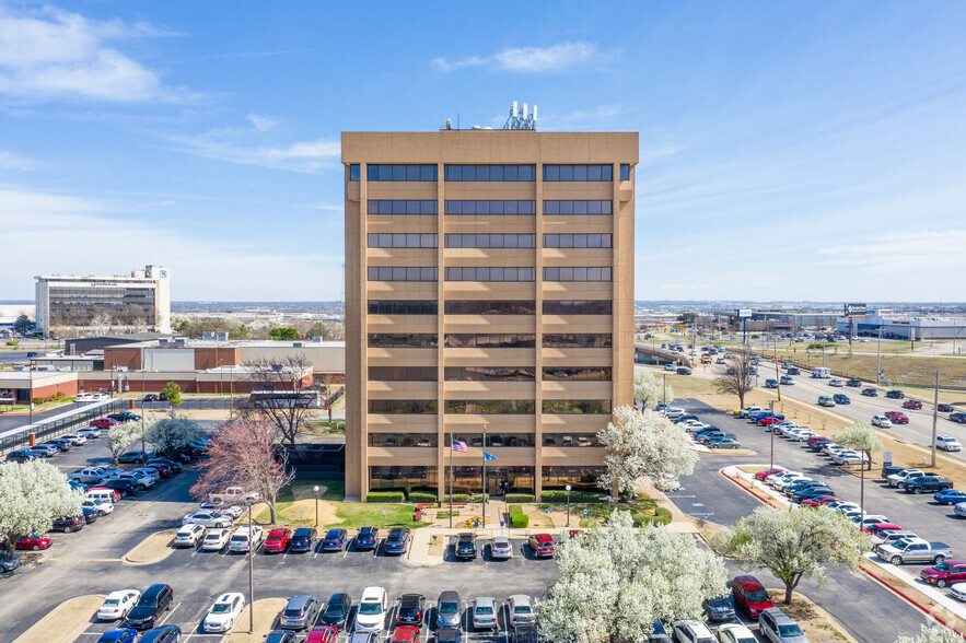 5801 E 41st St, Tulsa, OK for lease - Building Photo - Image 1 of 7