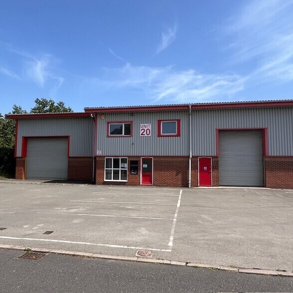 20-21 Hawkins Ln, Burton On Trent à vendre - Photo du bâtiment - Image 2 de 4