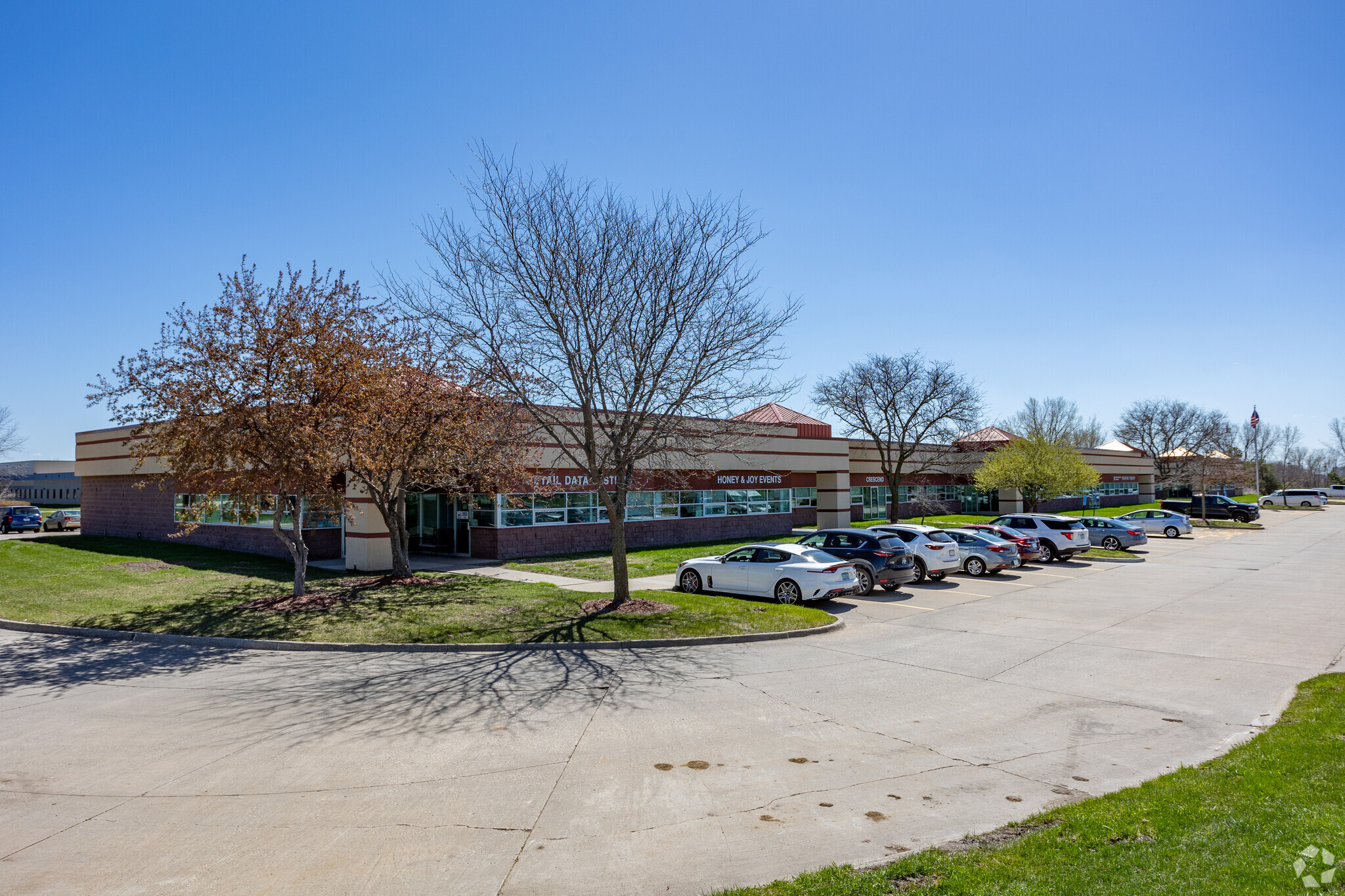 2701 SE Convenience Blvd, Ankeny, IA for lease Primary Photo- Image 1 of 7