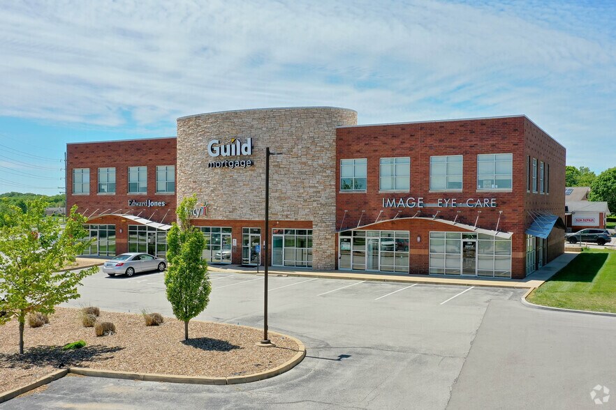 1120 Wolfrum Rd, Saint Charles, MO à louer - Photo du bâtiment - Image 3 de 5