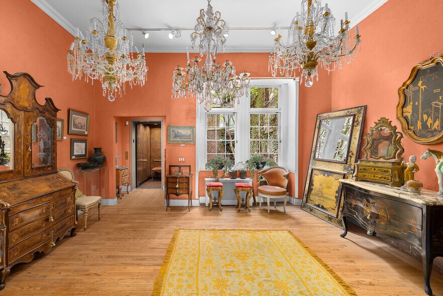 36 E 73rd St, New York, NY à vendre - Photo du bâtiment - Image 2 de 31