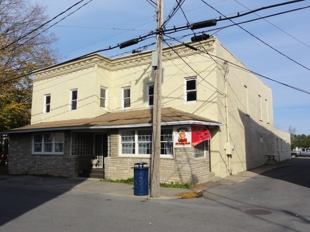 112 Center St, Canastota, NY for lease - Primary Photo - Image 1 of 14
